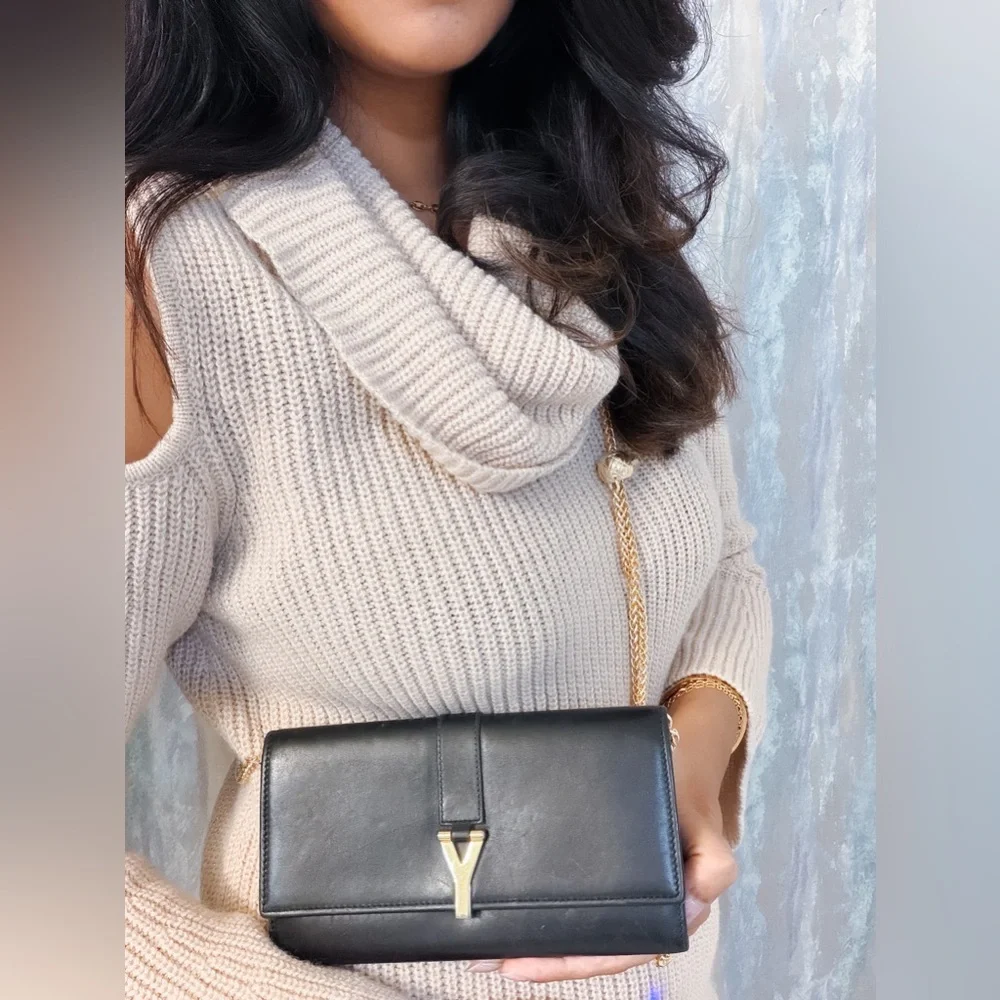 Authentic YSL Ligne Leather wallet on chain - Picture 3 of 13